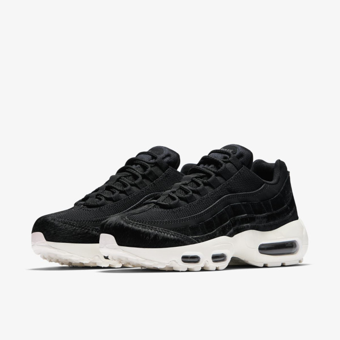 Жіночі кросівки NIKE WMNS AIR MAX 95 LX AA1103-001
