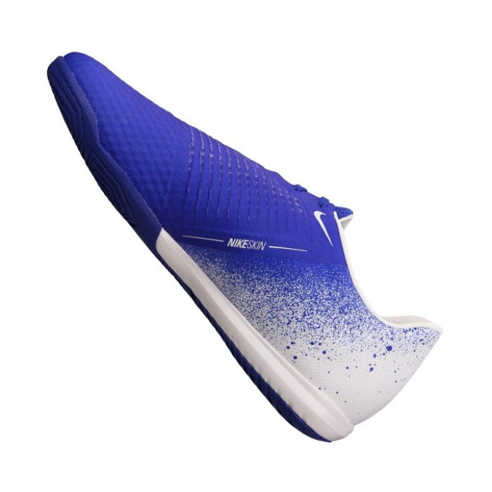 Футзалки NIKE PHANTOM VENOM ACADEMY IC AO0570-104