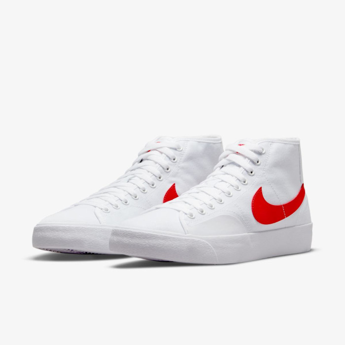 Чоловічі кросівки NIKE SB BLZR COURT MID DC8901-101