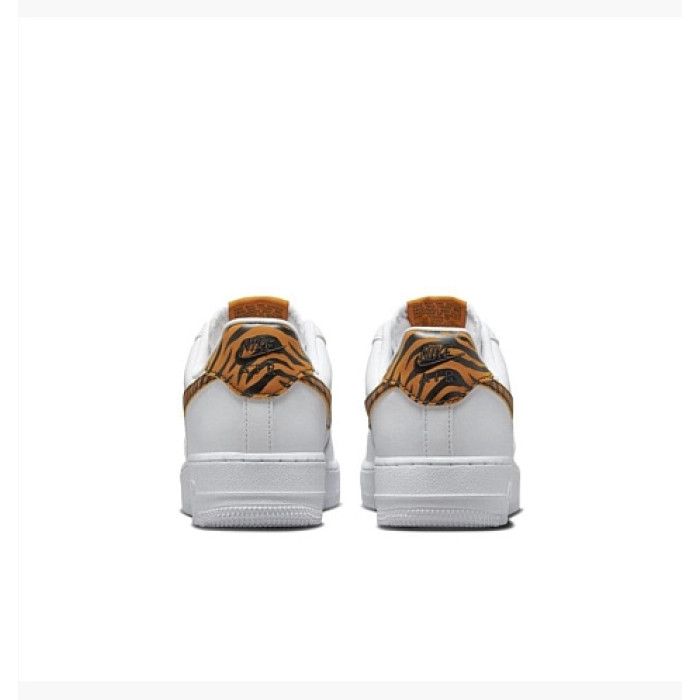 Жіночі кросівки NIKE WMNS AIR FORCE 1 07 DD8959-108