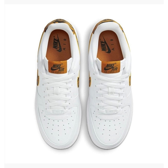 Жіночі кросівки NIKE WMNS AIR FORCE 1 07 DD8959-108