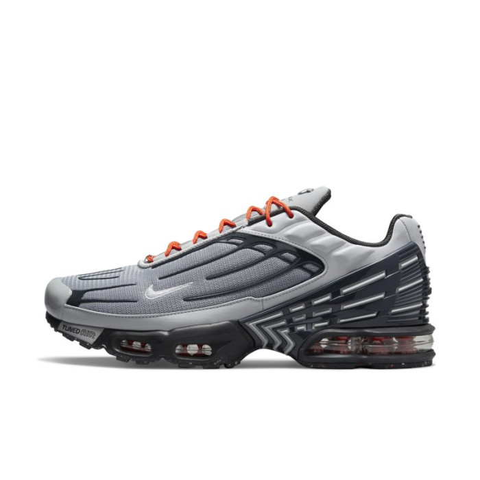 Чоловічі кросівки NIKE AIR MAX PLUS III DM2560-001