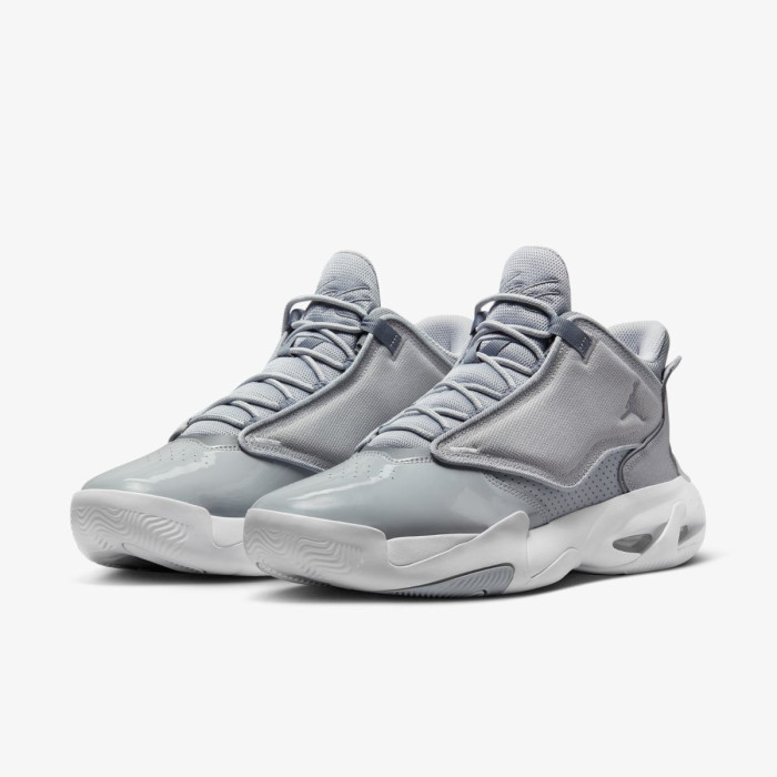 Чоловічі кросівки NIKE JORDAN MAX AURA 4 DN3687-005
