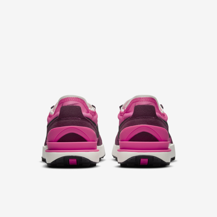 Жіночі кросівки WMNS NIKE WAFFLE ONE DQ0855-600
