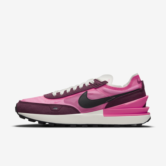 Жіночі кросівки WMNS NIKE WAFFLE ONE DQ0855-600