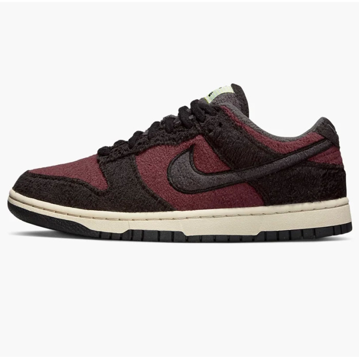 Жіночі кросівки W NIKE DUNK LOW SE CC DQ7579-600