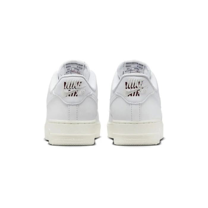 Чоловічі кросівки NIKE AIR FORCE 1 07 PRM DQ7664-100