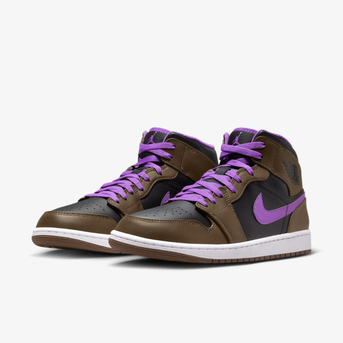 Чоловічі кросівки NIKE AIR JORDAN 1 MID DQ8426-215