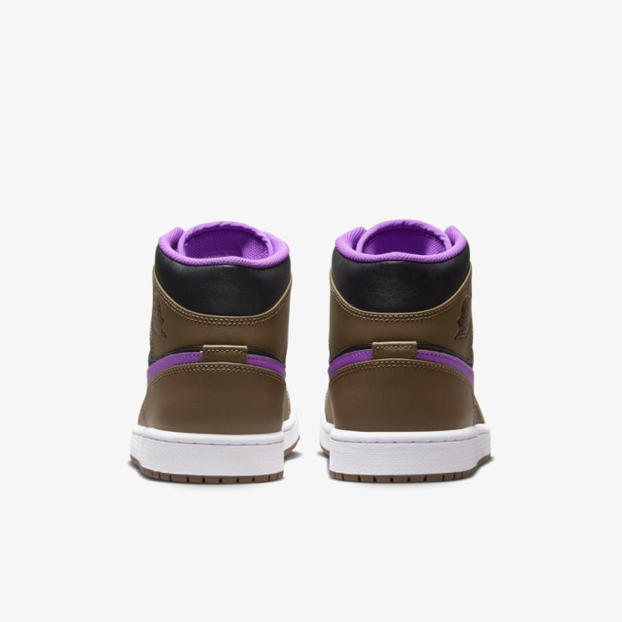 Чоловічі кросівки NIKE AIR JORDAN 1 MID DQ8426-215