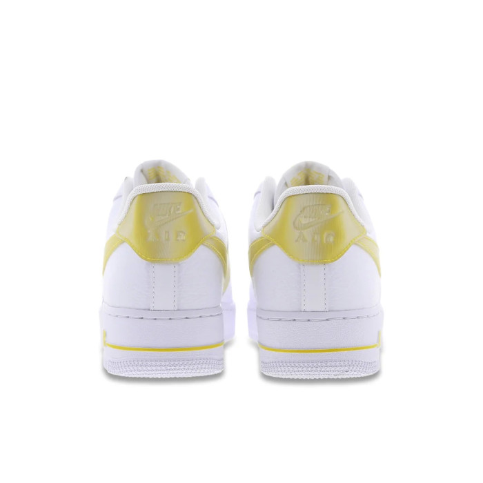 Чоловічі кросівки NIKE AIR FORCE 1 07 DV3505-101