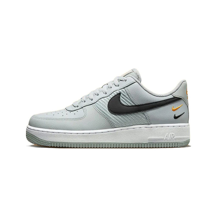 Чоловічі кросівки NIKE AIR FORCE 1 07 FD0666-002