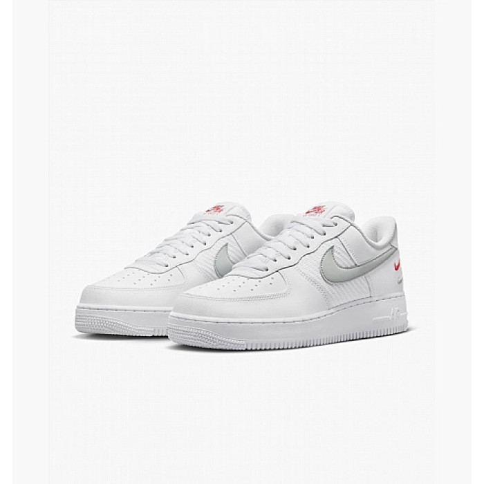 Чоловічі кросівки NIKE AIR FORCE 1 07 FD0666-100