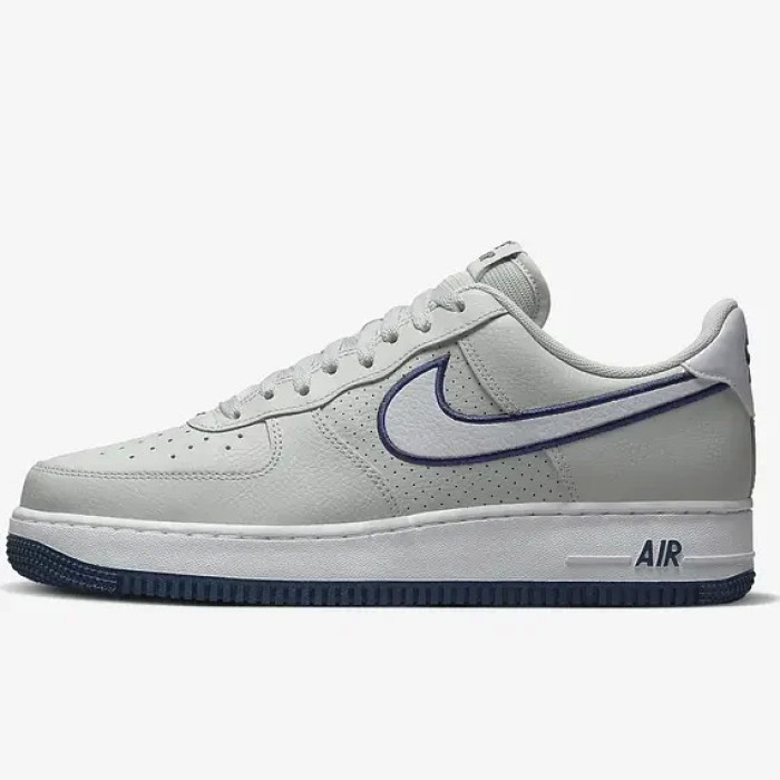 Чоловічі кросівки NIKE AIR FORCE 1 07 FJ4211-002