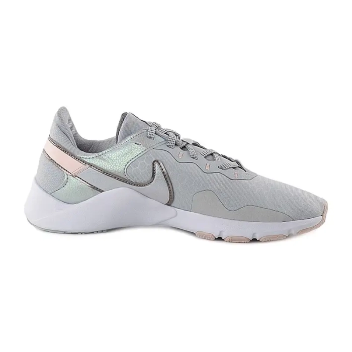 Кроссовки Nike W LEGEND ESSENTIAL 2