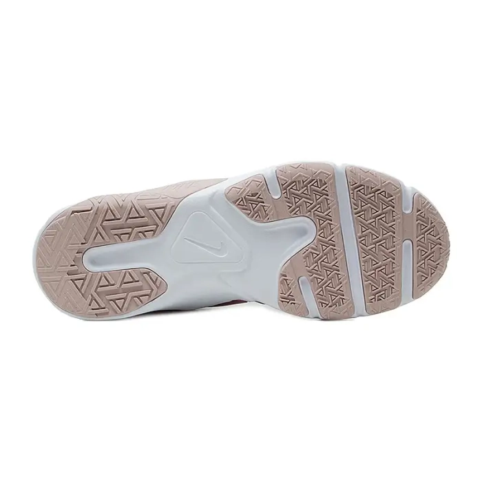 Кроссовки Nike Legend Essential 2