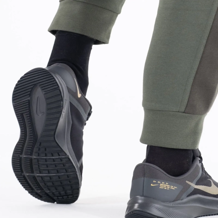 Кроссовки Nike QUEST 4