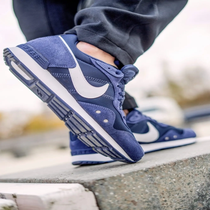 Кроссовки Nike VENTURE RUNNER