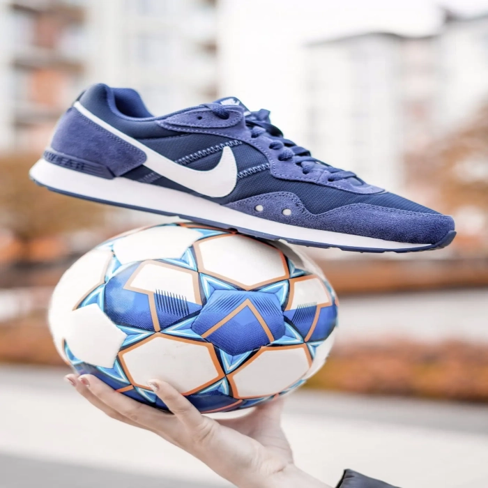 Кроссовки Nike VENTURE RUNNER