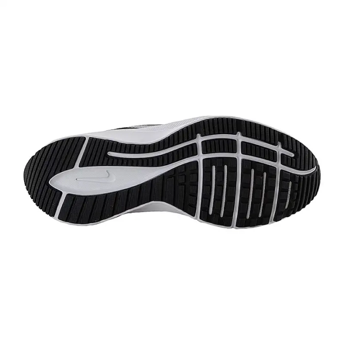 Кроссовки Nike QUEST 4