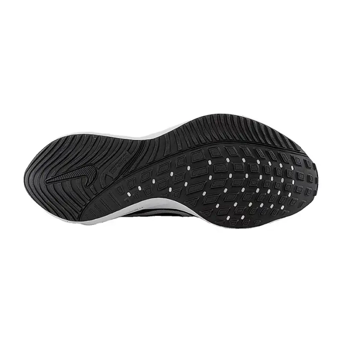 Кроссовки Nike AIR ZOOM VOMERO 16