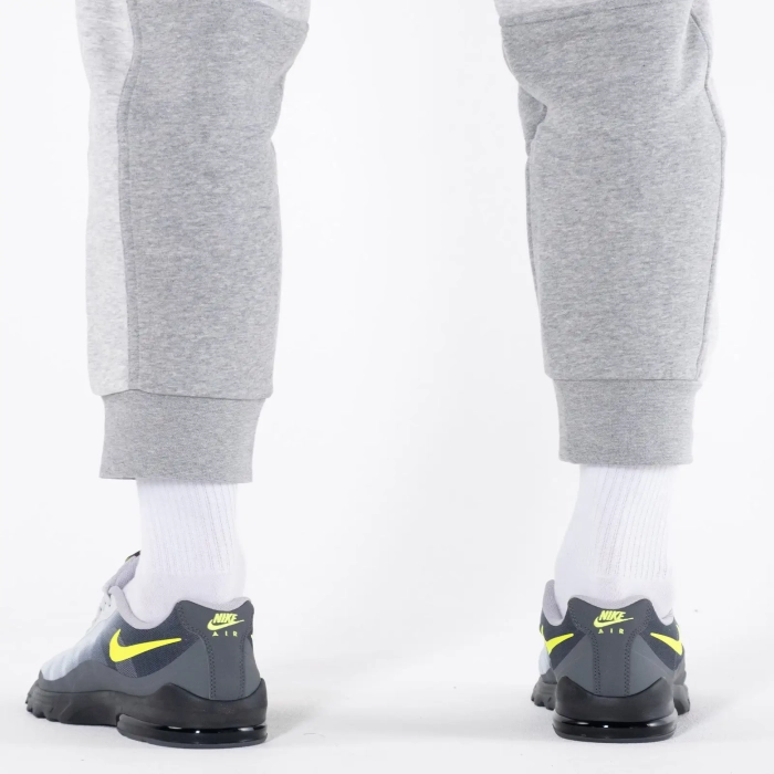 Кроссовки Nike AIR MAX INVIGOR