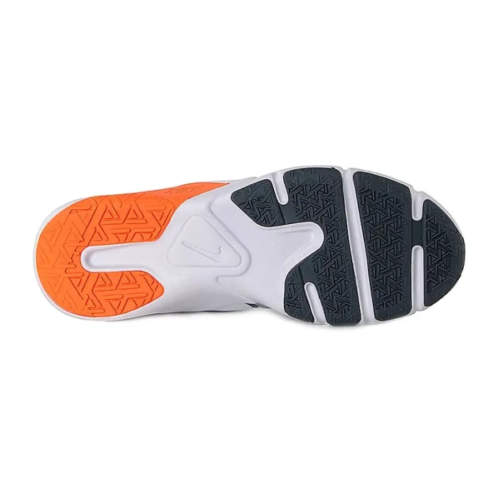 Кроссовки Nike LEGEND ESSENTIAL 2