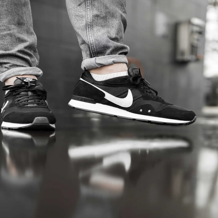 Кроссовки Nike VENTURE RUNNER