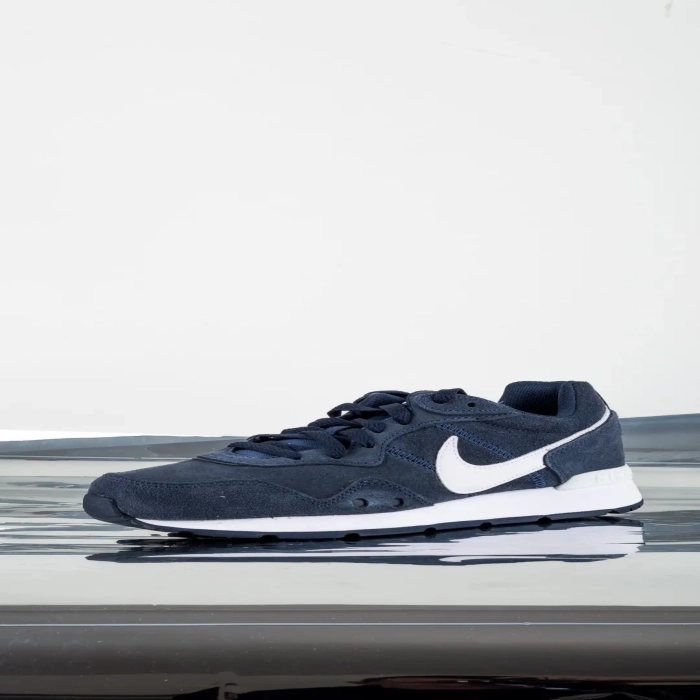 Кроссовки Nike VENTURE RUNNER SUEDE